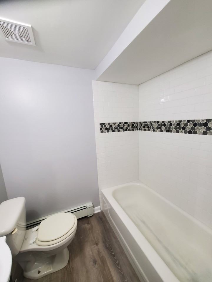 217 3rd St #3 - Photo 3 of 18