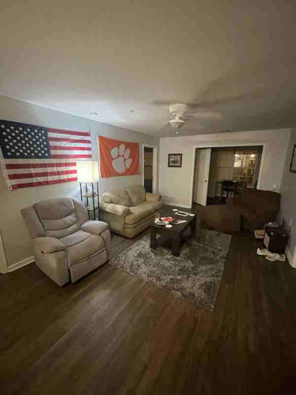 121 University Village Dr #H - Photo 4 of 5