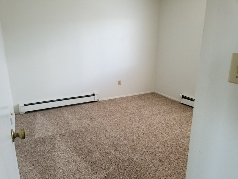 1021 S Wisconsin Ave #03 - Photo 4 of 8