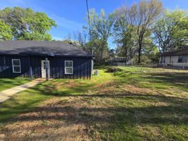 featured image of 1215 Fairway Dr #100