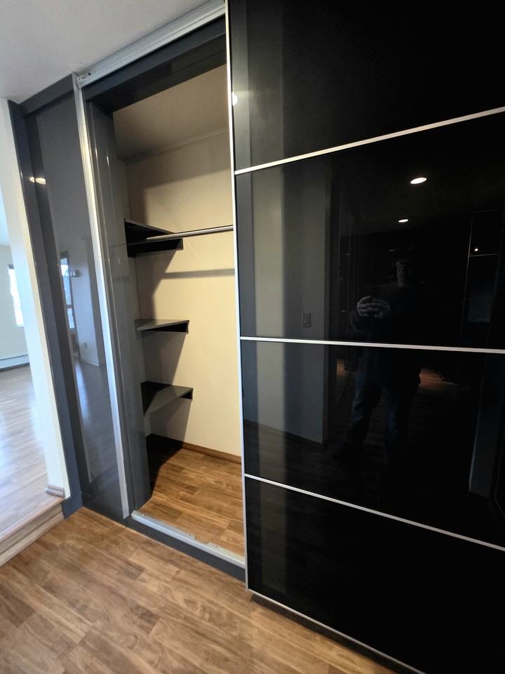 2012 Thorndyke Ave W #8 - Photo 6 of 20