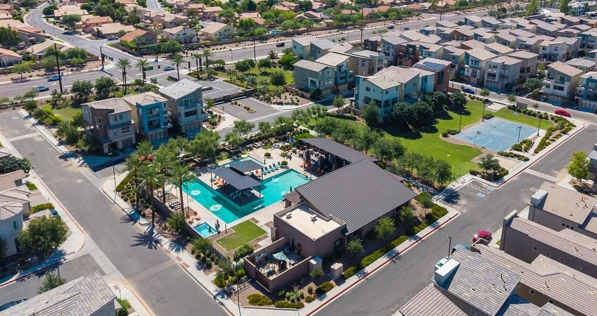 7031 W Knox Rd - Photo 3 of 18