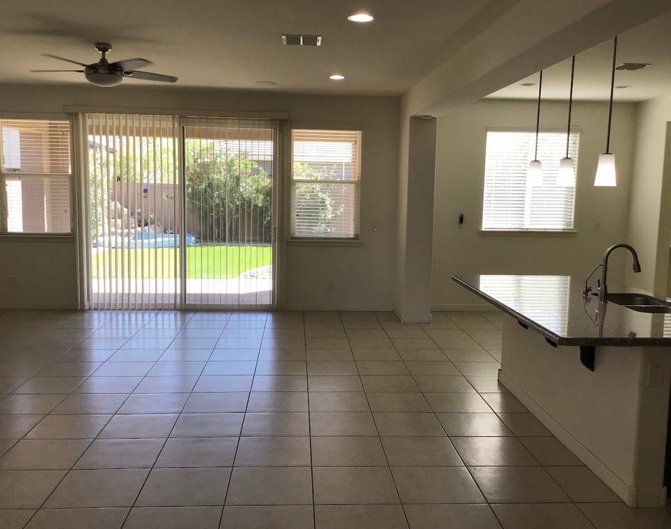 7031 W Knox Rd - Photo 4 of 18