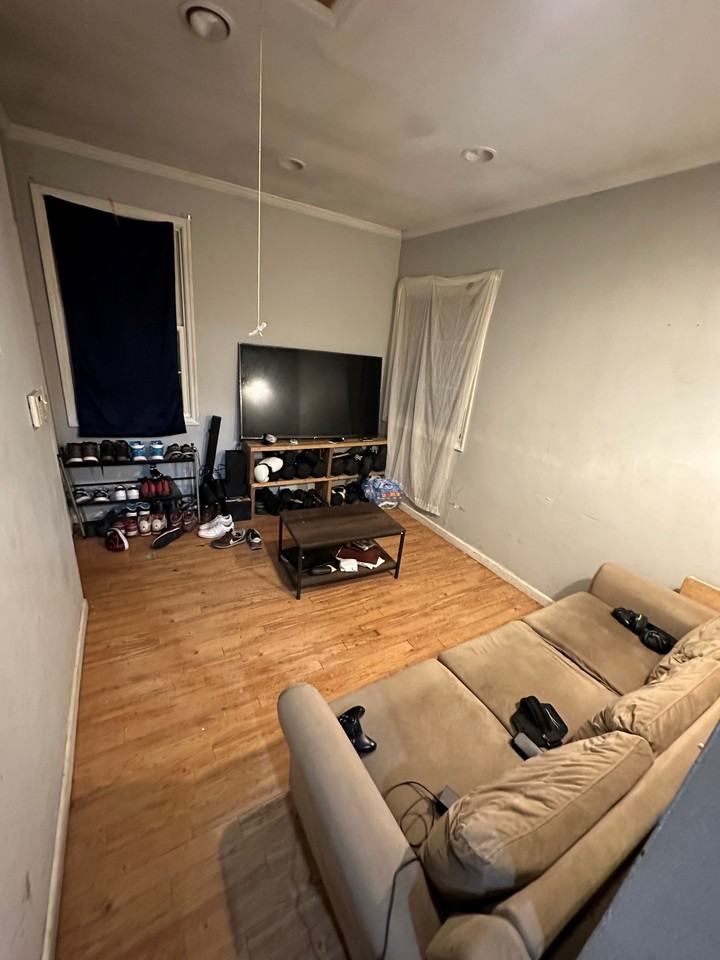 8 Delano Grv - Photo 4 of 10