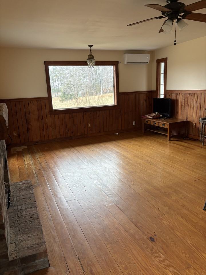 288 Logan Rd - Photo 2 of 14