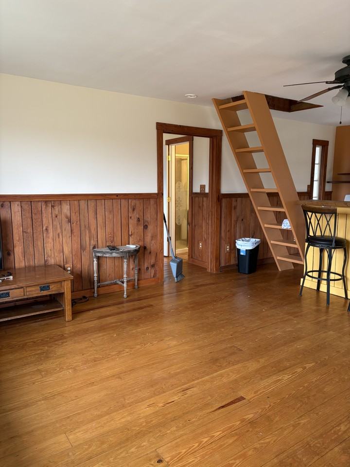 288 Logan Rd - Photo 4 of 14