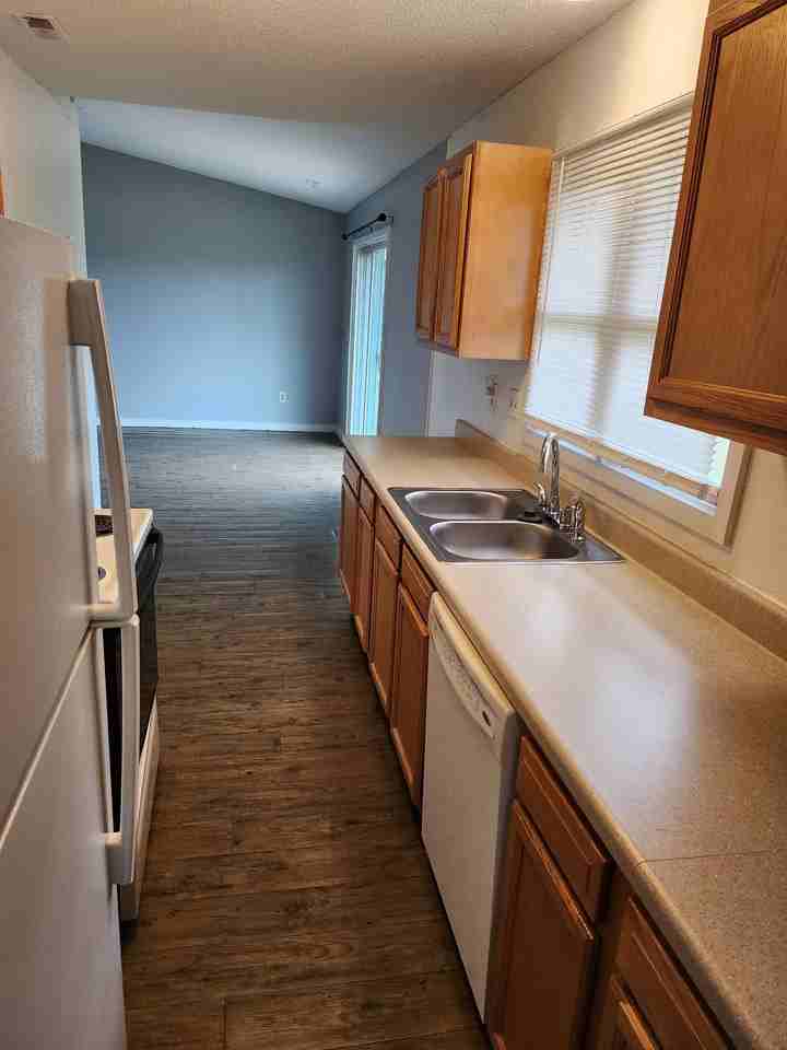 4120 Acres Dr - Photo 5 of 10