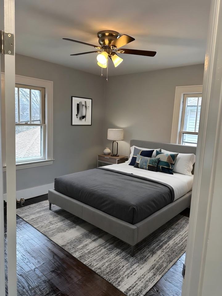 819 W - Photo 3 of 13