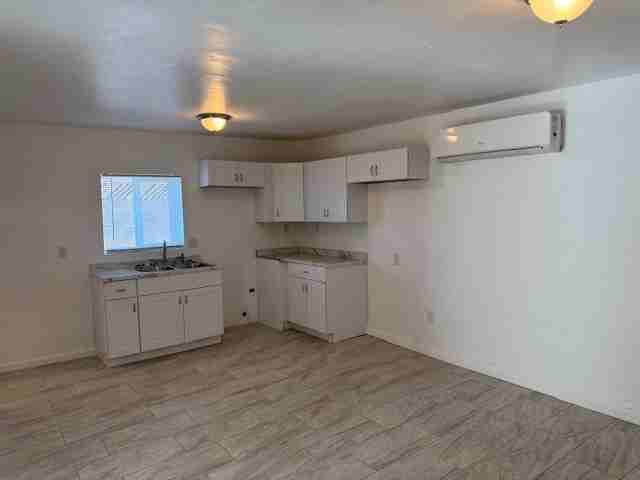 3832 S 9th/204 - 206 West President Street - 206 #206 - Photo 3 of 6
