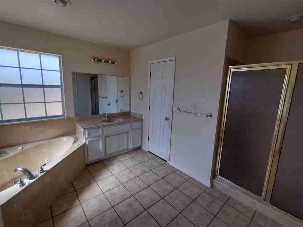 4408 Boots Dr - Photo 7 of 11