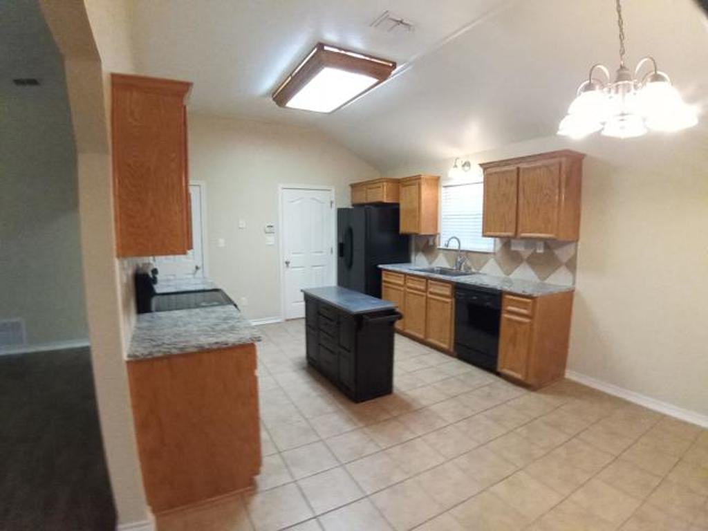 5617 Cobalt Ln - Photo 4 of 9