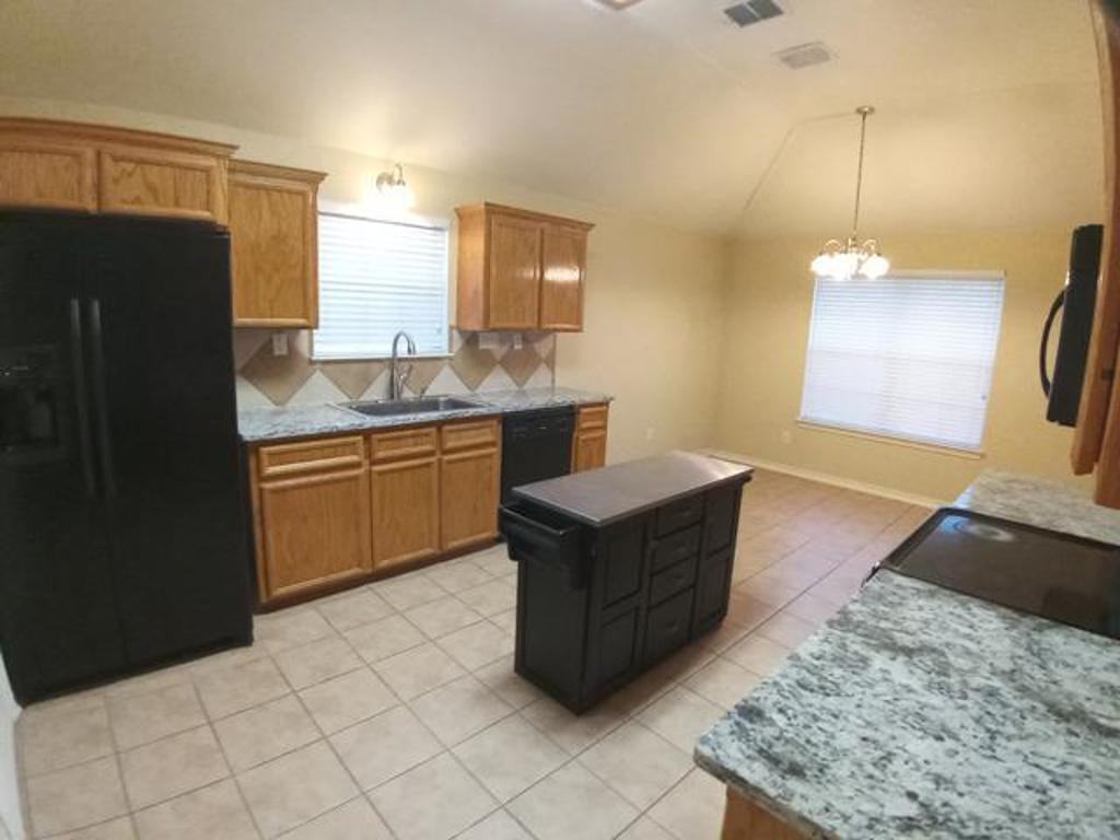 5617 Cobalt Ln - Photo 5 of 9