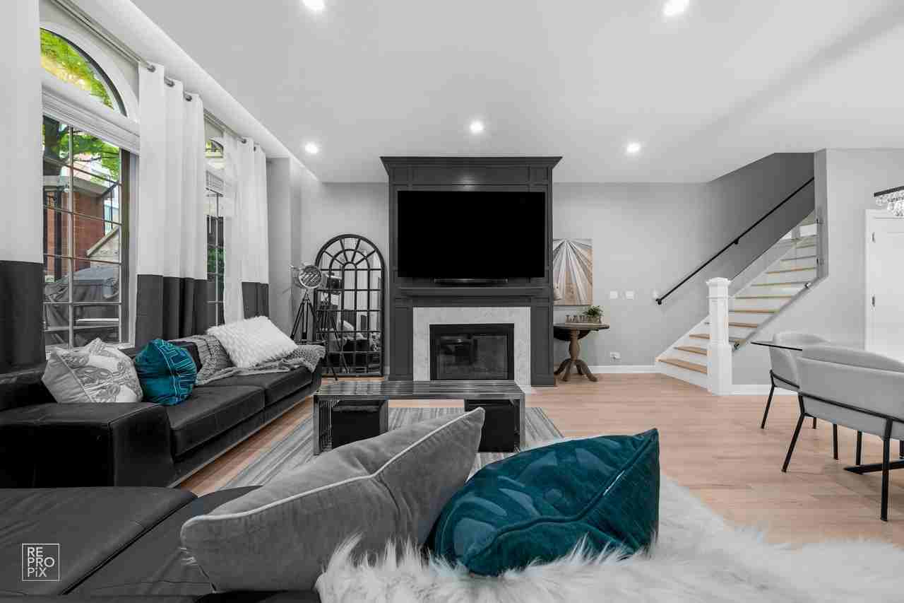 355 W Superior St #A - Photo 6 of 20