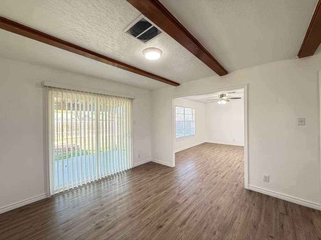 317 E Lindbergh Blvd - Photo 7 of 18