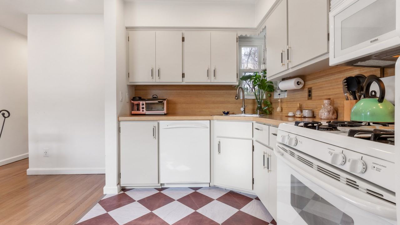 44 Schlosser Dr - Photo 7 of 20