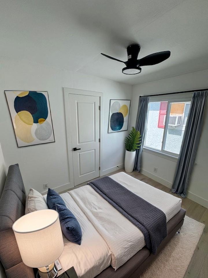 605 N Claudina St - Photo 4 of 9