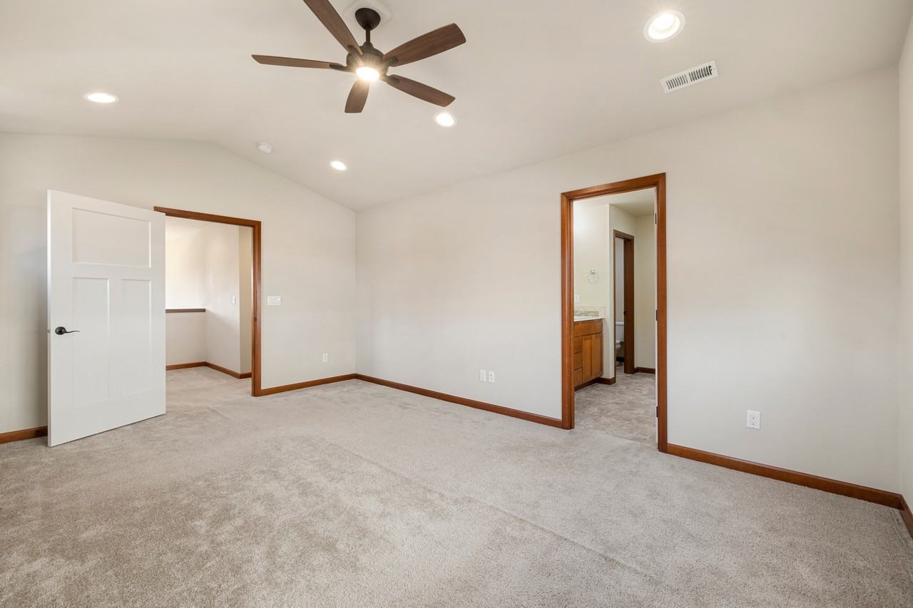 4617 167th St Sw - Photo 7 of 20