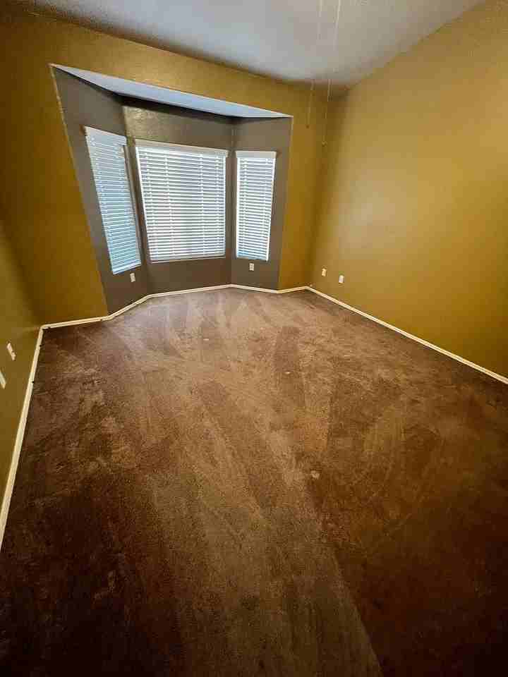 10416 Georgetown Place - Photo 3 of 8