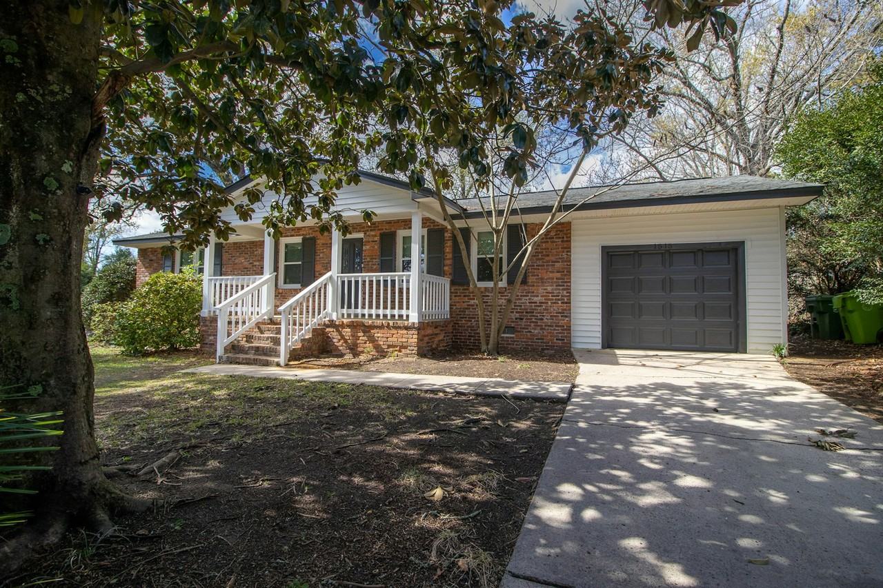 1515 Sandra Dr - Photo 2 of 30