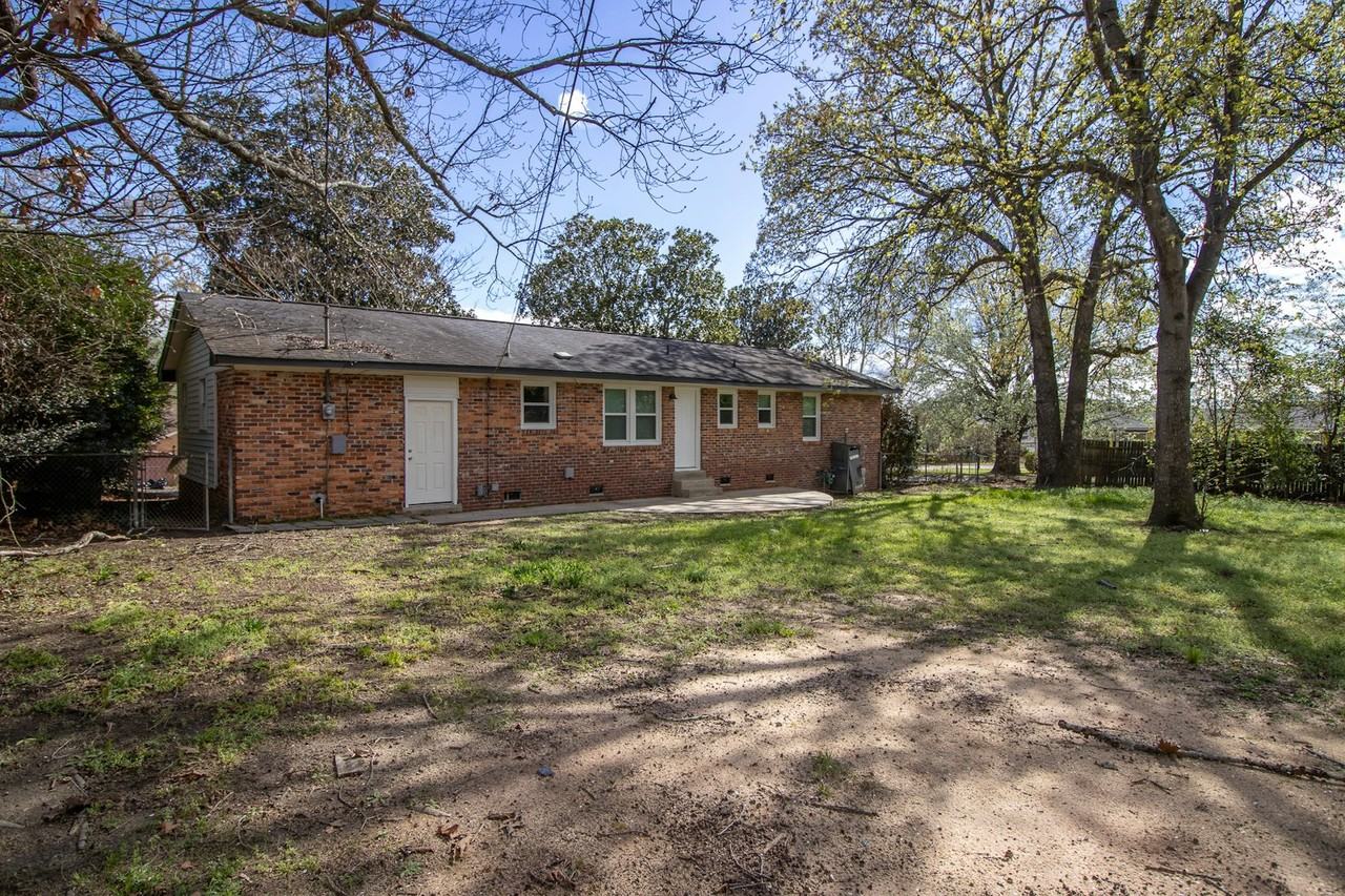 1515 Sandra Dr - Photo 5 of 30