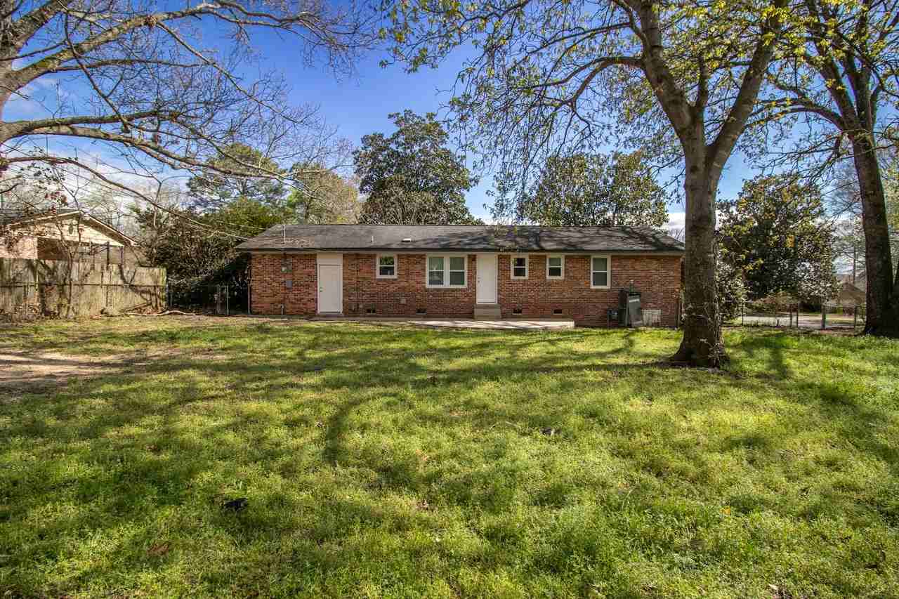 1515 Sandra Dr - Photo 6 of 30