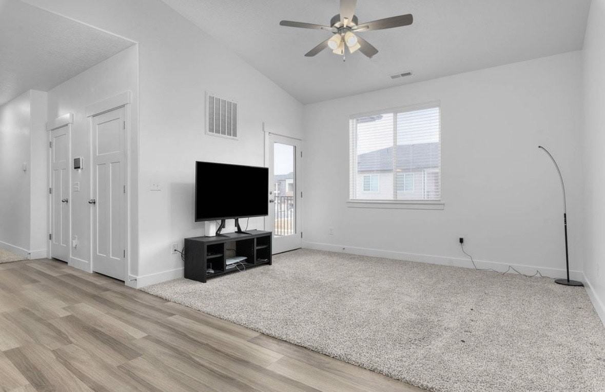 1094 3980 West - Photo 2 of 16