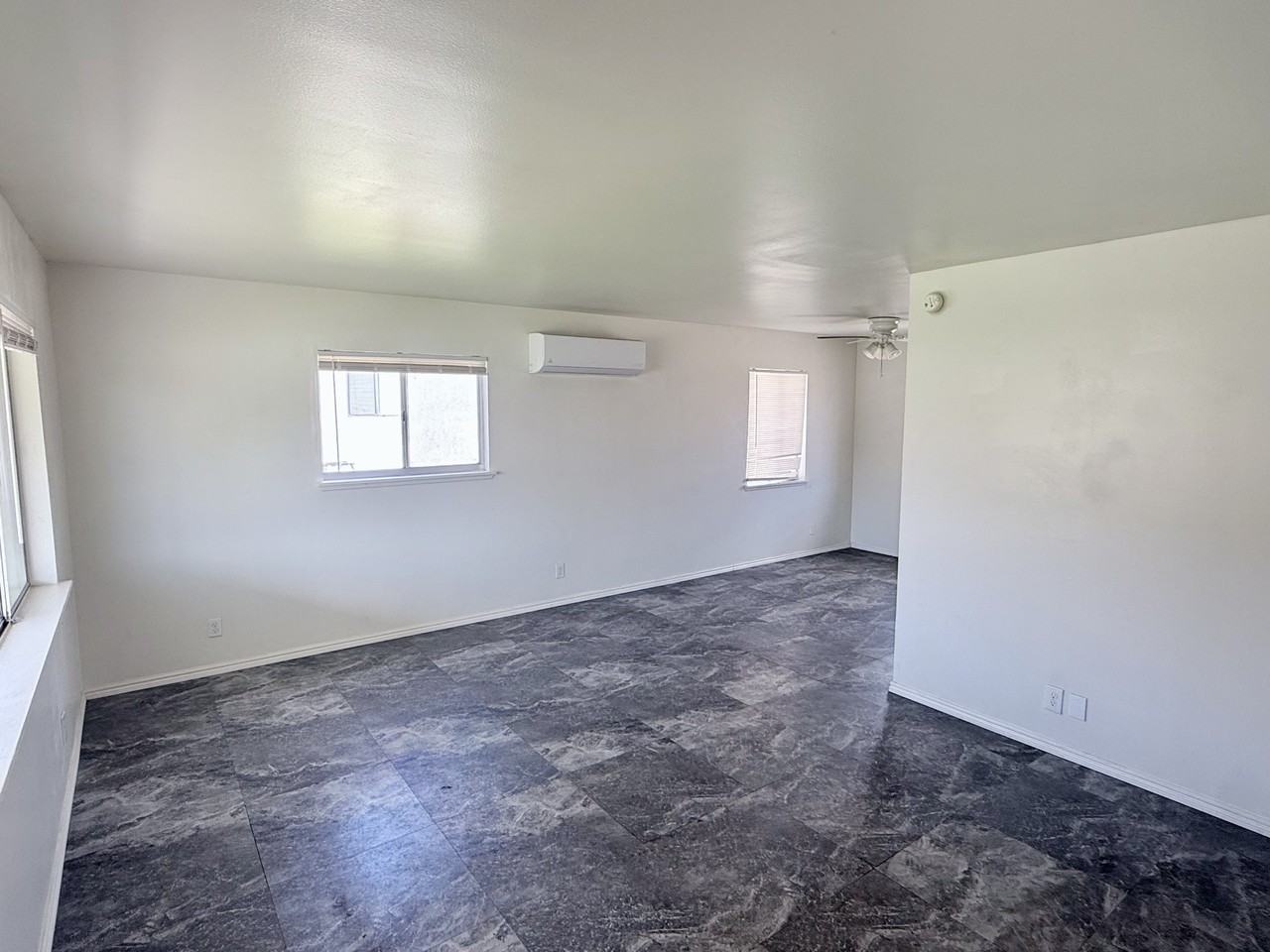 24446 - 24466 Myers Ave - Photo 6 of 27