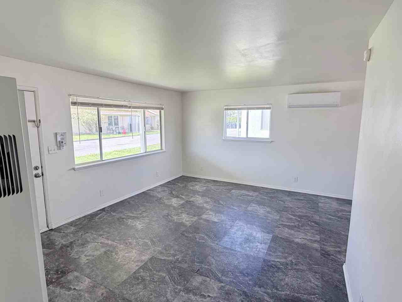 24446 - 24466 Myers Ave - Photo 7 of 27