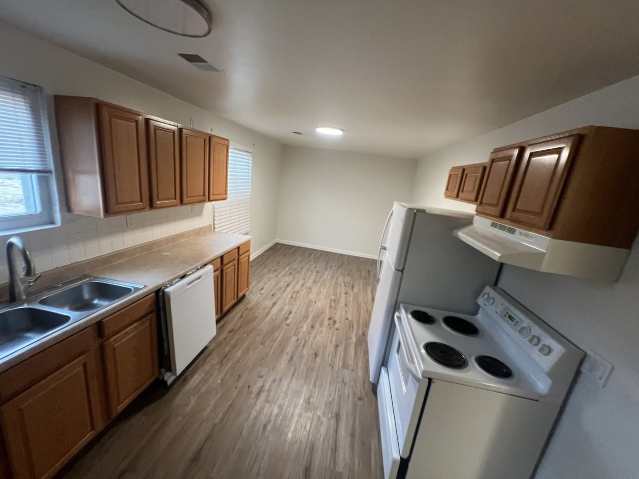 3711 Carson Avenue - Photo 2 of 11