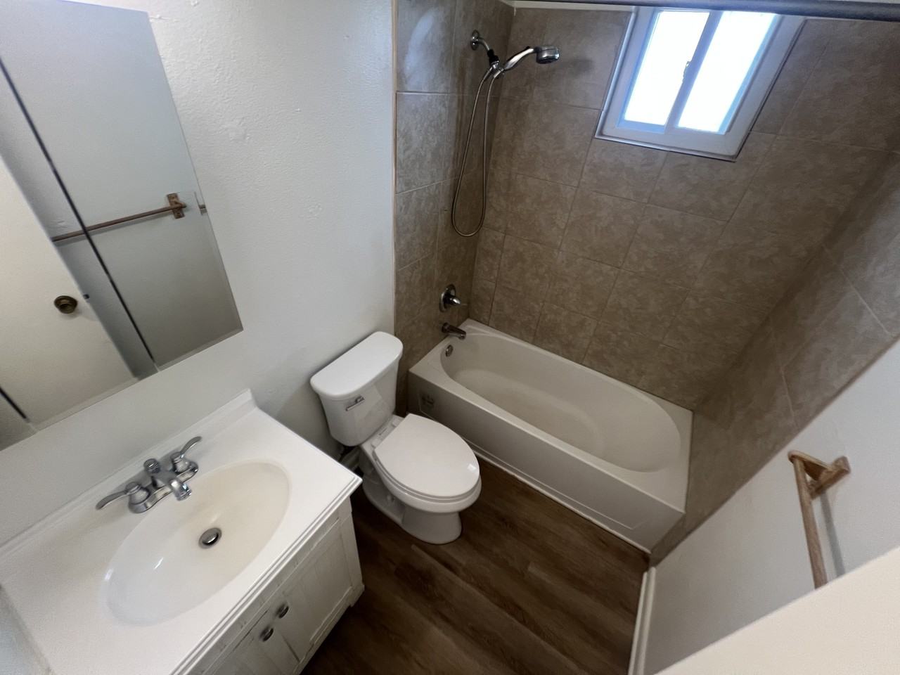 3711 Carson Avenue - Photo 7 of 11