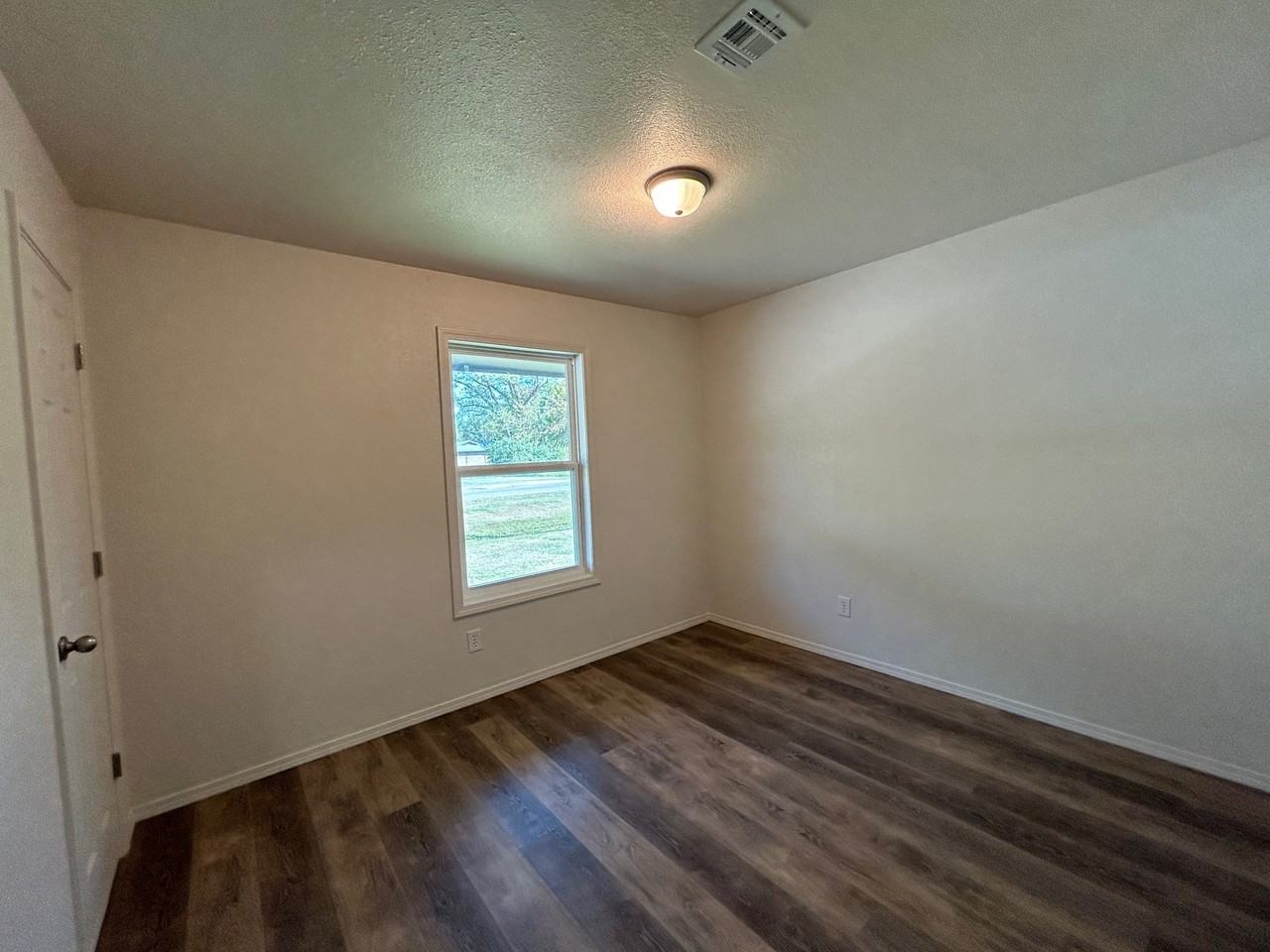 209 East Leftwich Street -1 - Photo 6 of 18