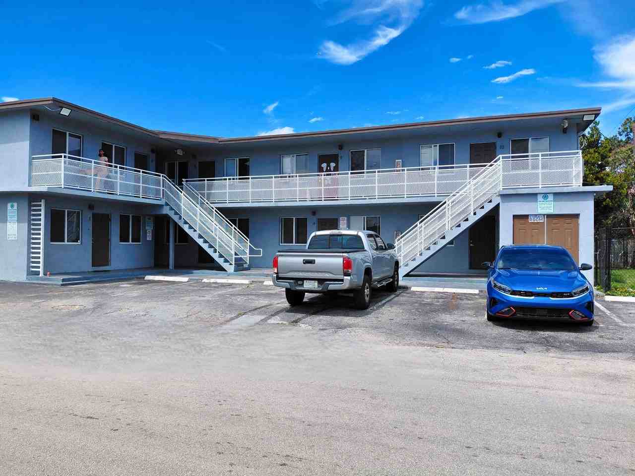 100 Northwest 30th Avenue - Photo 4 of 17