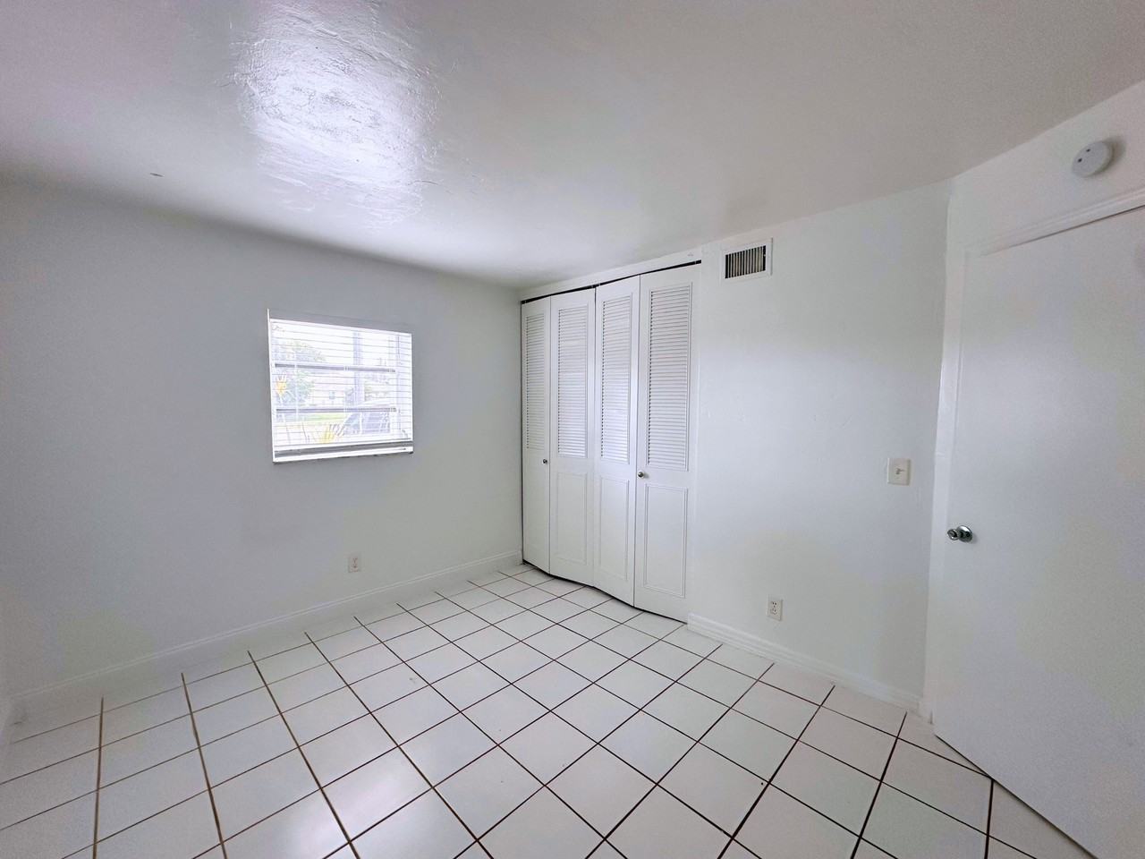 519 West Kalmia Drive - Photo 6 of 50
