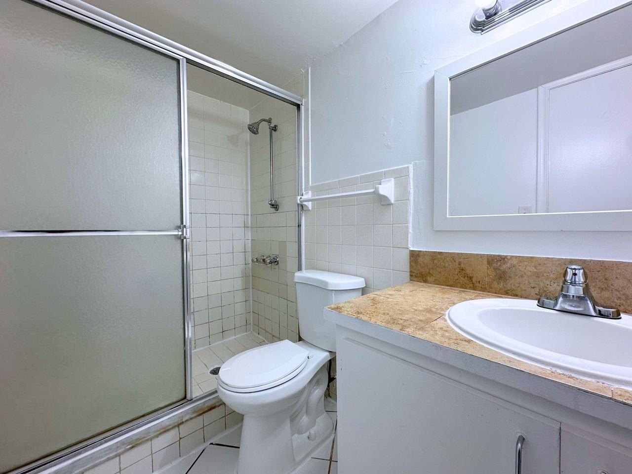 519 West Kalmia Drive - Photo 7 of 50