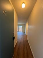 featured image of 1041 W 9th St