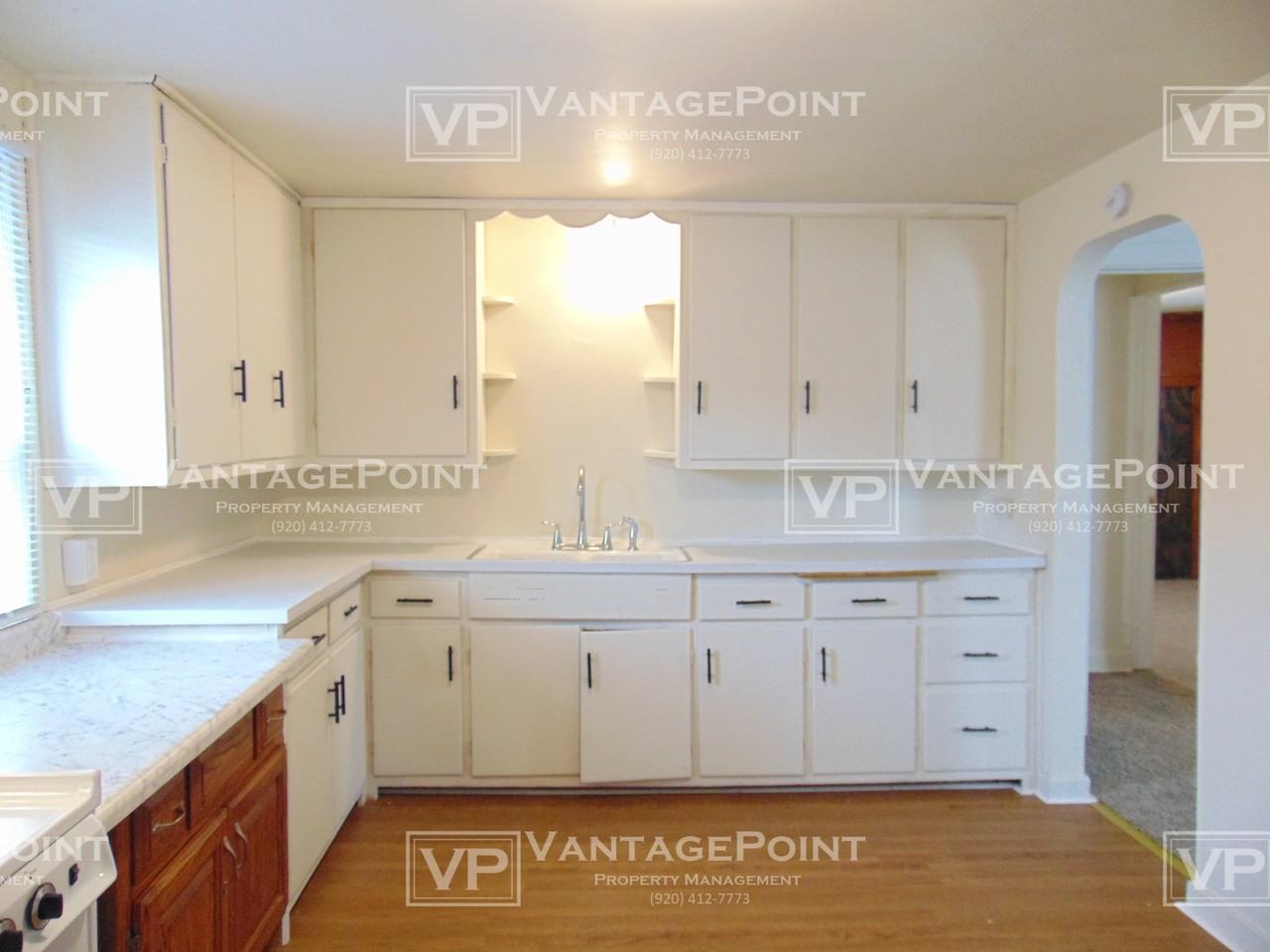 1146 E Walnut St #C - Photo 3 of 14