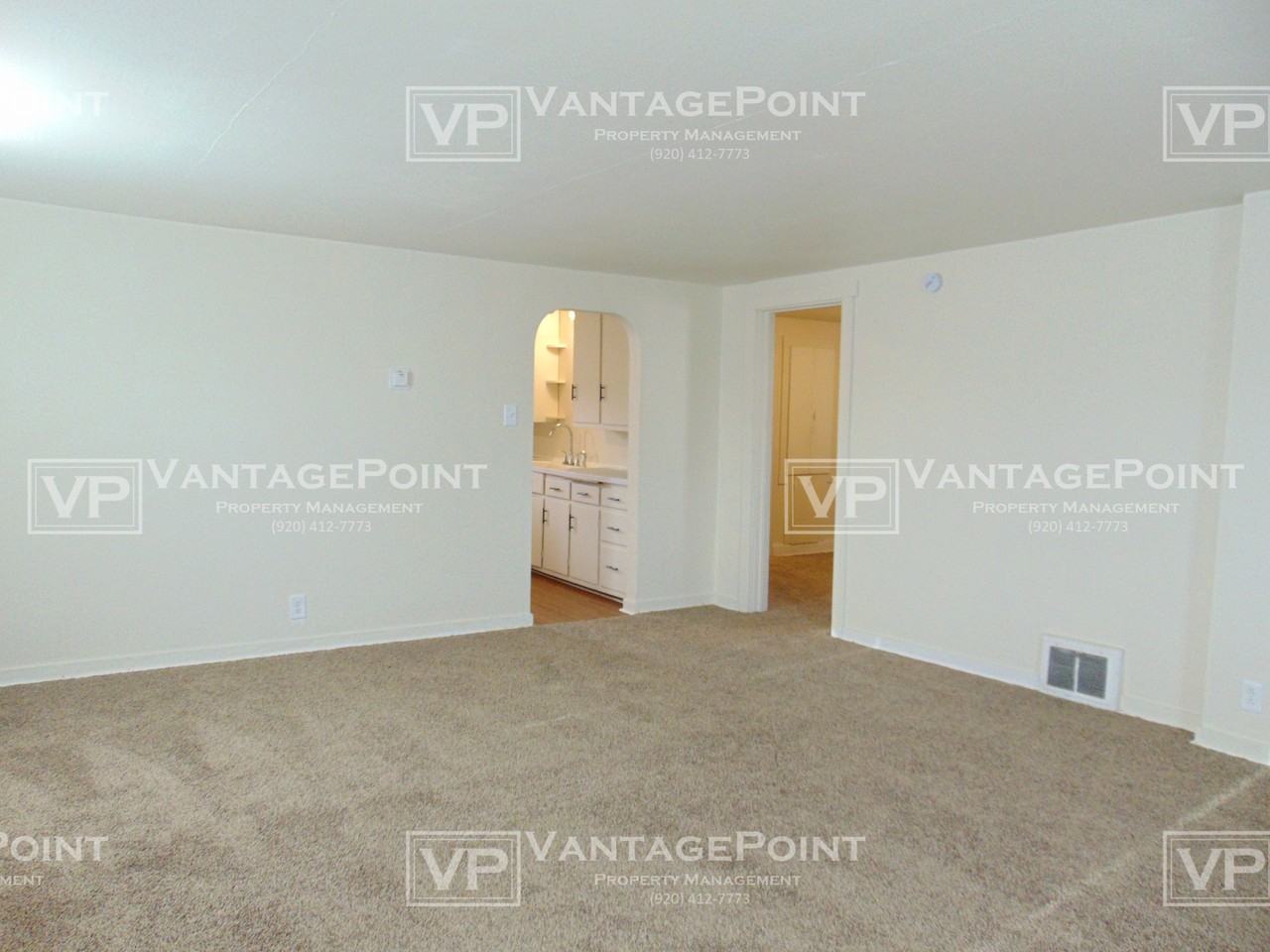 1146 E Walnut St #C - Photo 5 of 14