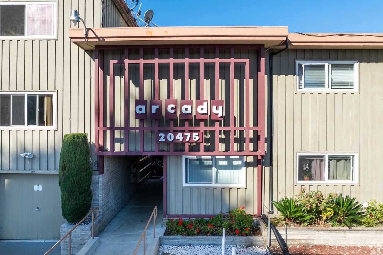 Arcady - Photo 6 of 12