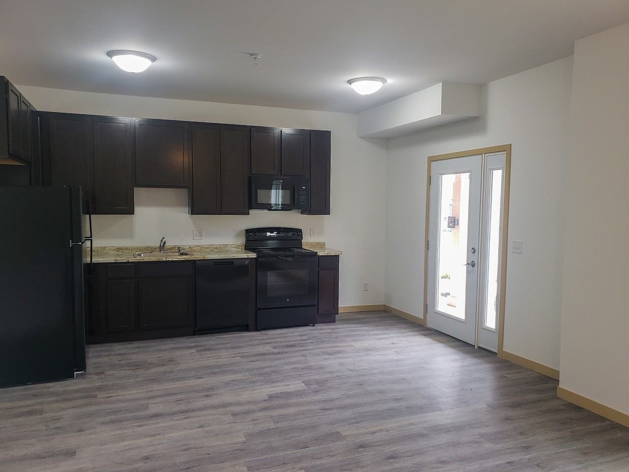 324 West Main Street - Photo 3 of 21