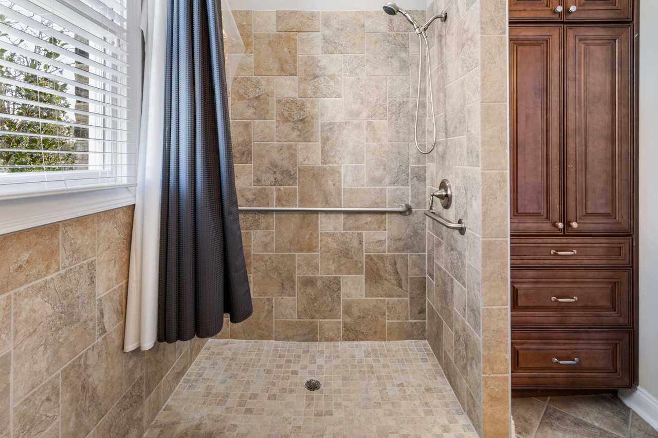 13931 Thompson Road - Photo 4 of 50