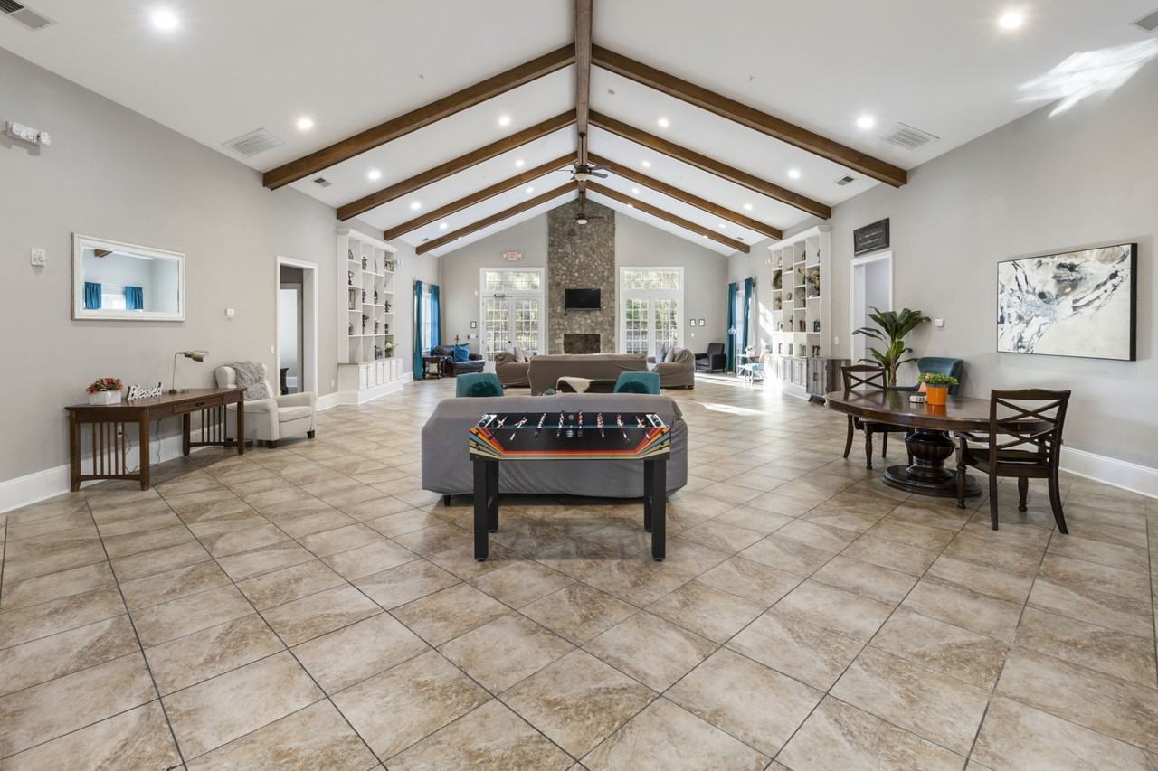 13931 Thompson Road - Photo 5 of 50