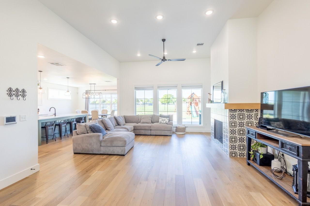 4324 Cedar Creek Rd #1 - Photo 6 of 50