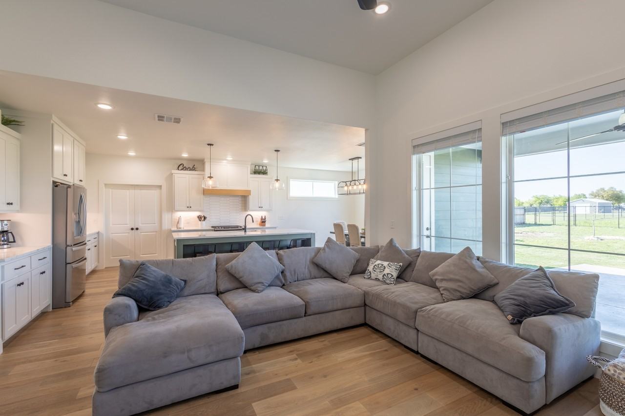 4324 Cedar Creek Rd #1 - Photo 7 of 50