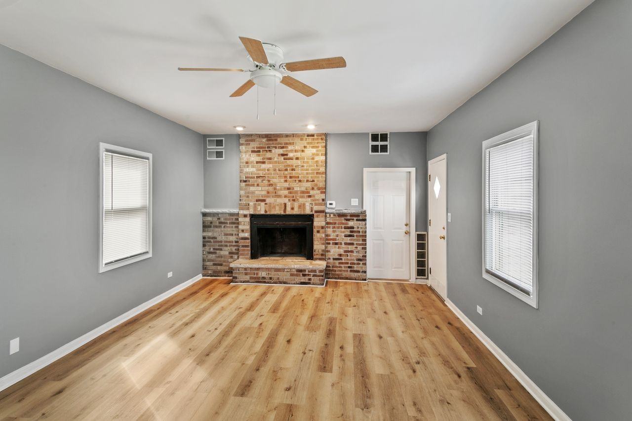 14500 S Sawyer, Midlothian, IL 60445 #1 - Photo 4 of 15