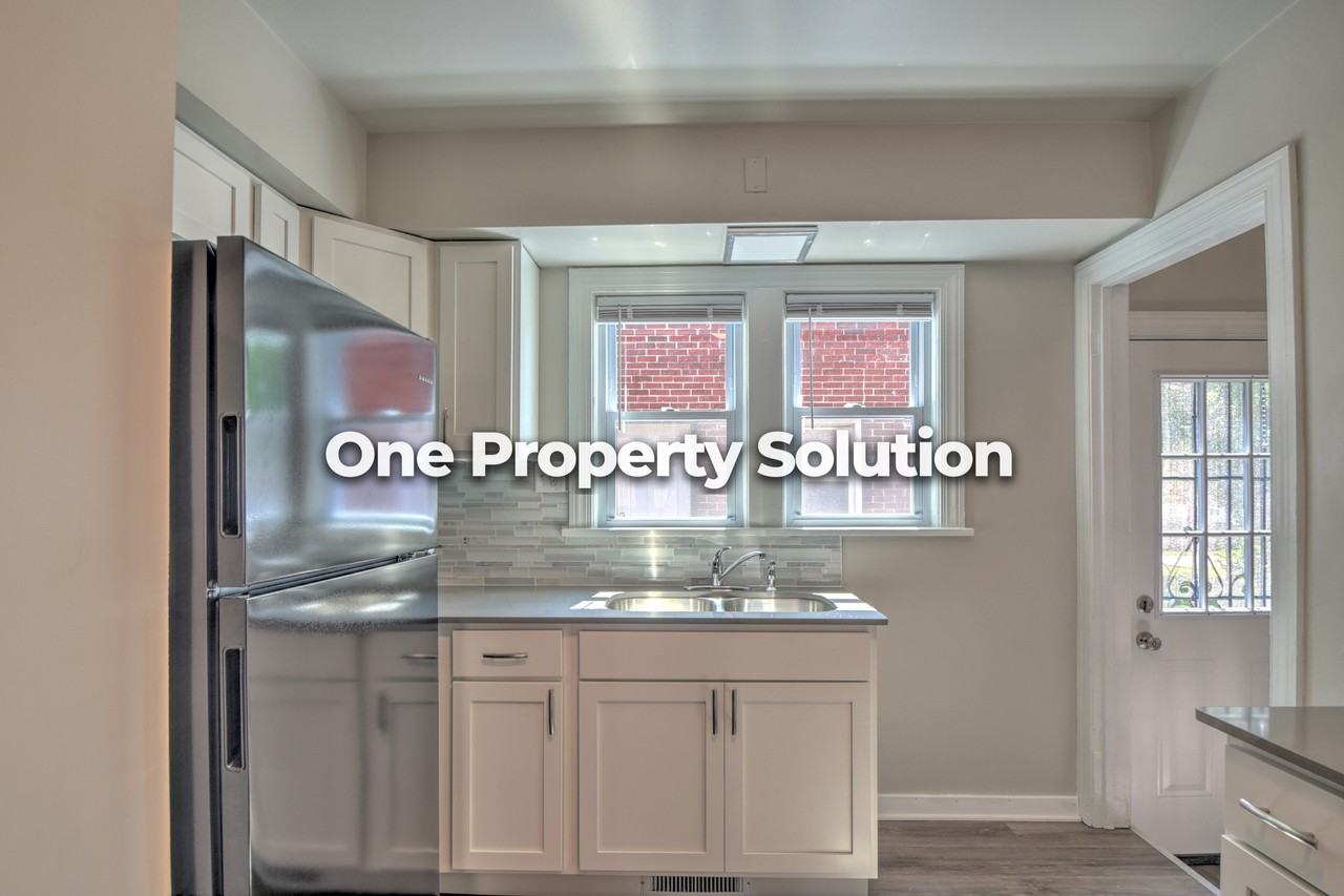 4854 Jefferson St #1 - Photo 5 of 23