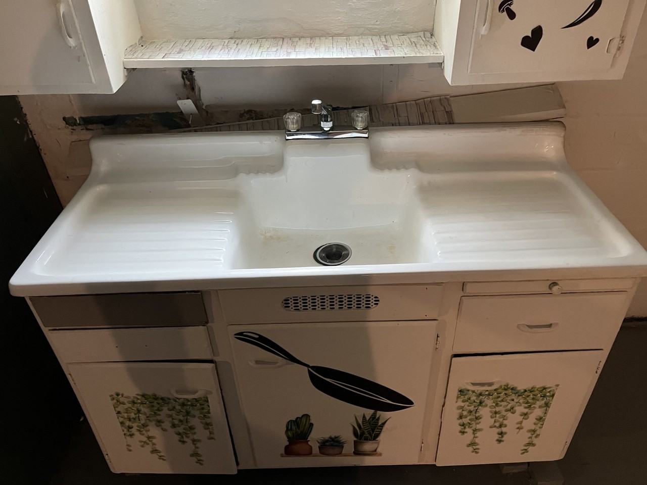 4004 E 147th St #1 - Photo 3 of 23