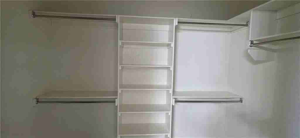 511 Captain Stockton St - Photo 6 of 14