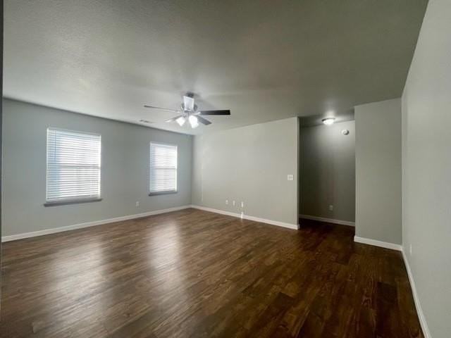 220 Sage St - Photo 3 of 14