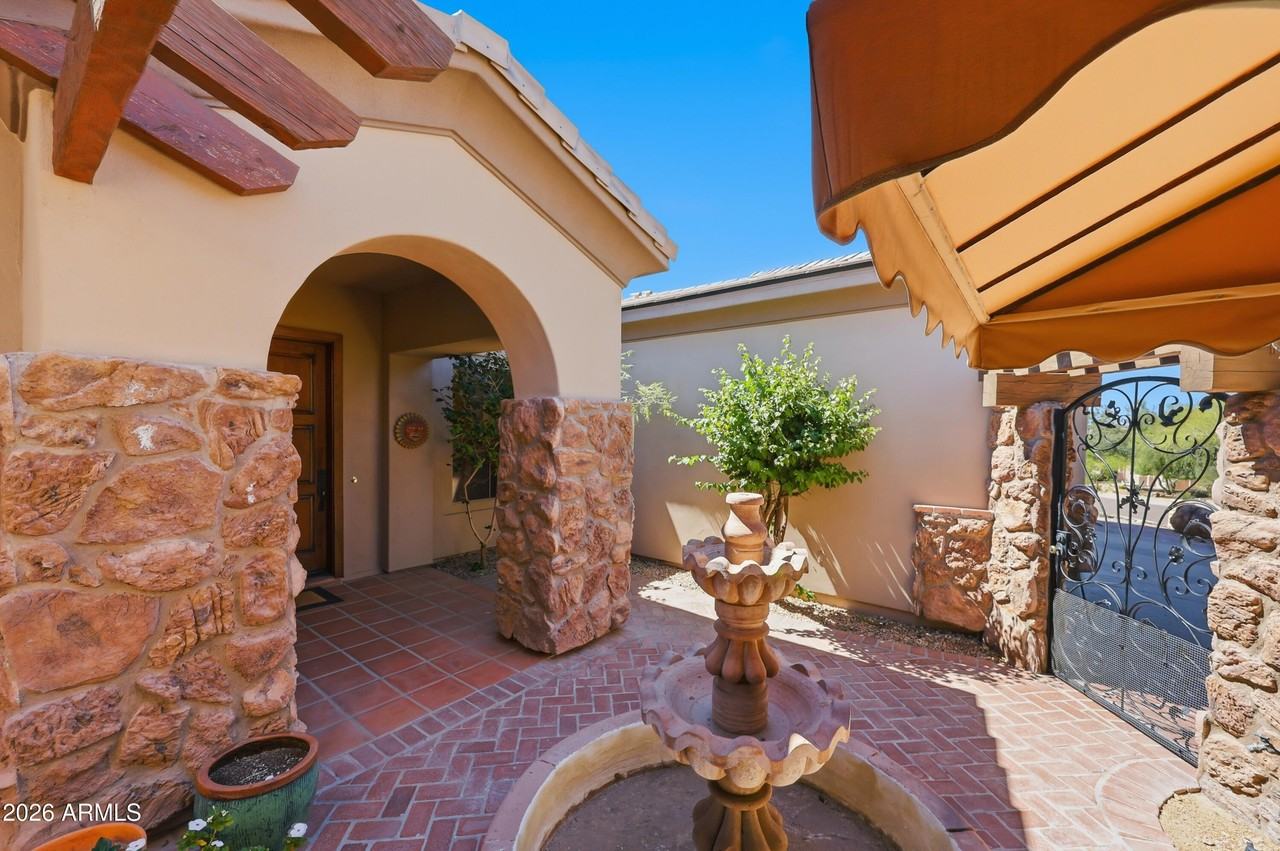 11071 E Evans Rd - Photo 4 of 50