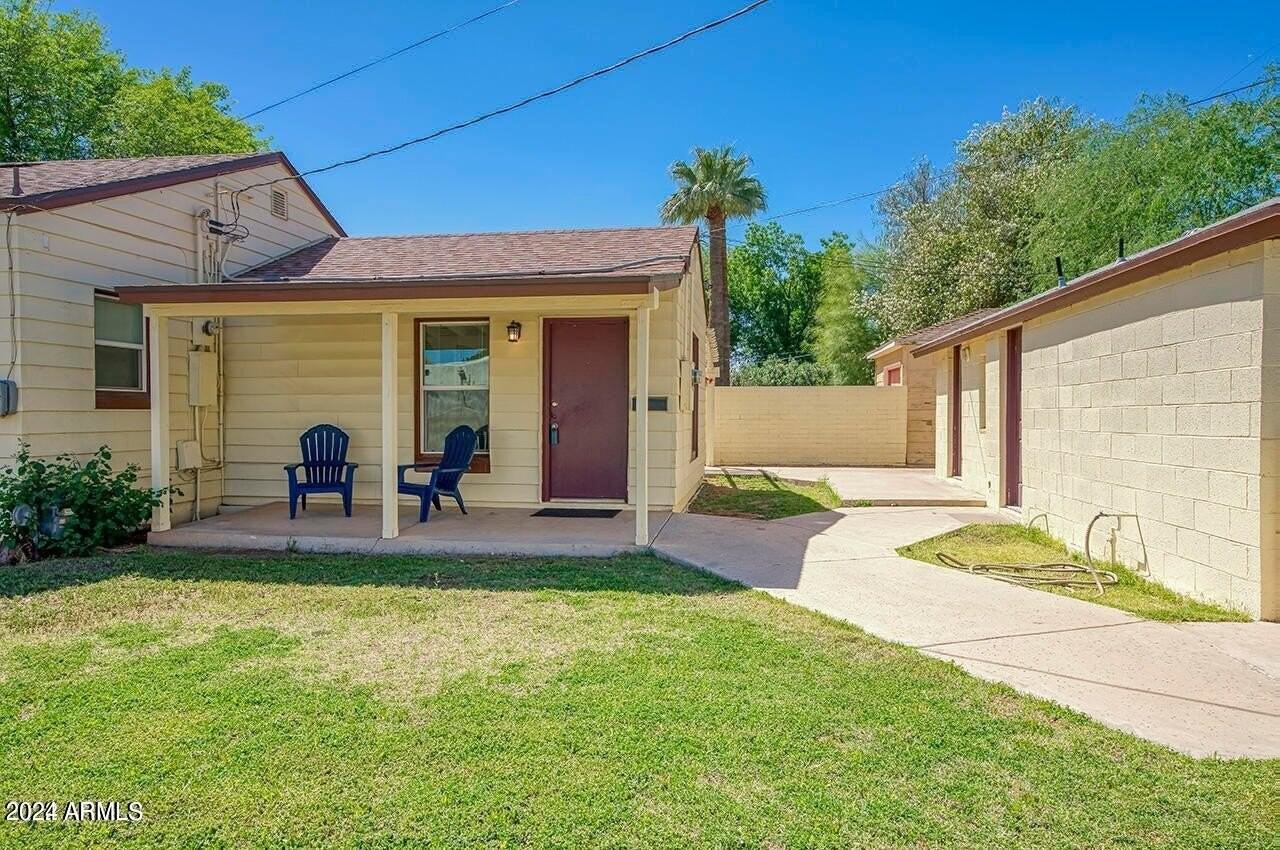 502 W Roma Ave #B - Photo 2 of 15